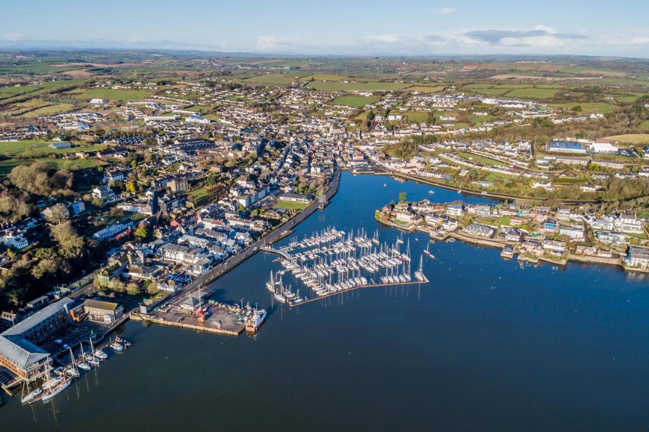 Ocean View,Kinsale, Hosted By Exquisite Holiday Homes, Sleeps 22 Kültér fotó