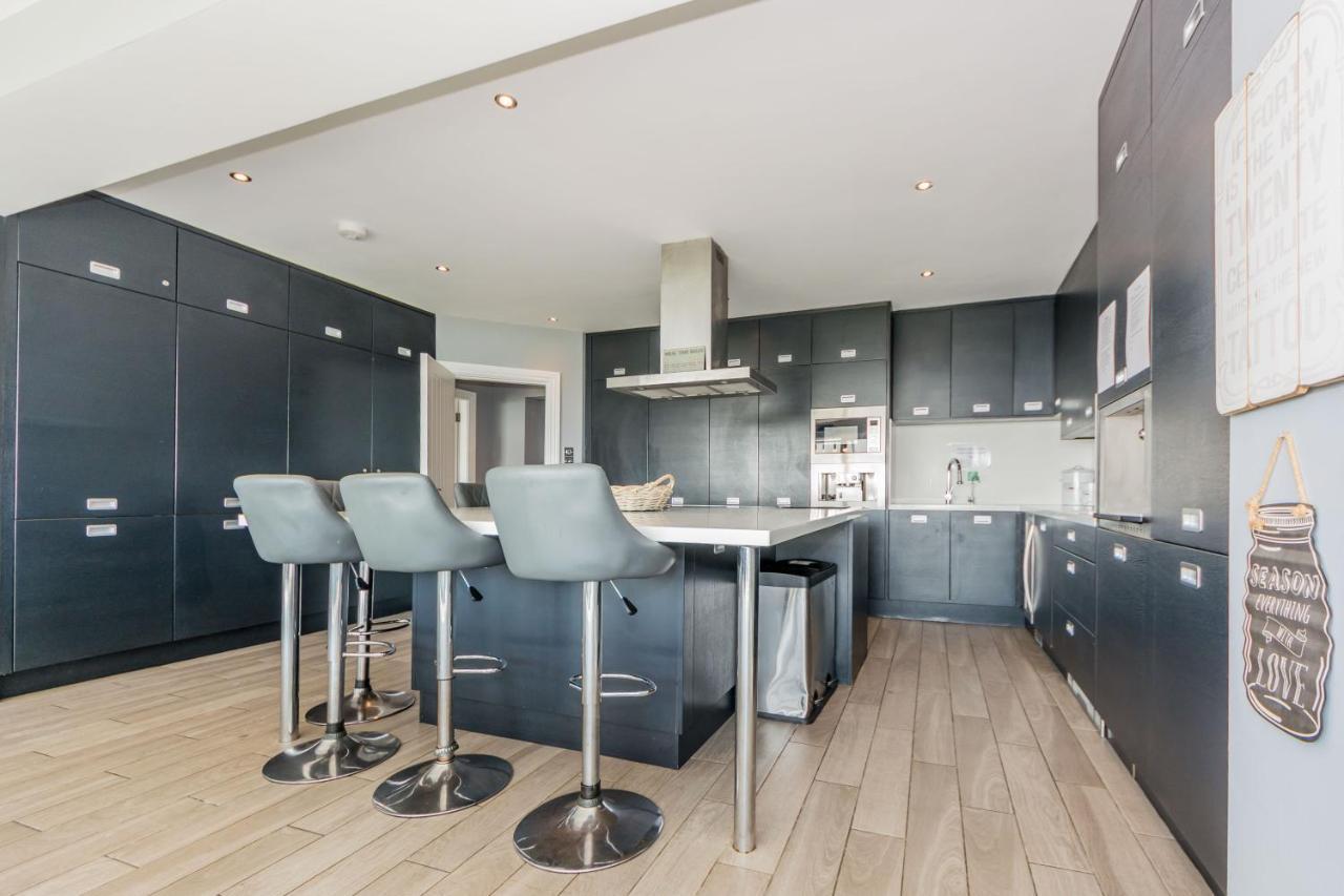 Ocean View,Kinsale, Hosted By Exquisite Holiday Homes, Sleeps 22 Kültér fotó